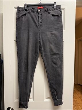 Women's Skinny High-Rise Charcoal Jeans with Raw Hem